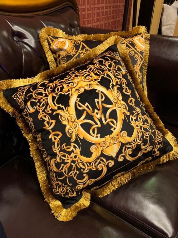 Versace Cushion 45X45cm (5)