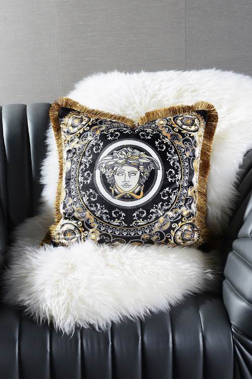 Versace Cushion 45X45cm (5)