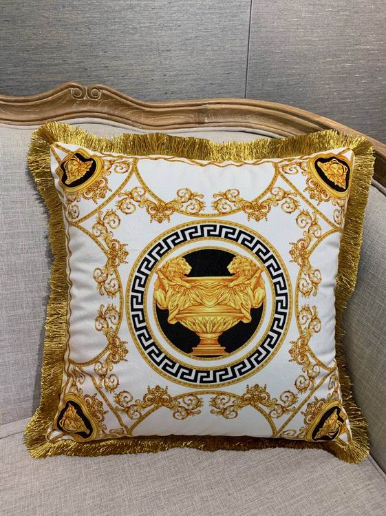 Versace Cushion 45X45cm (5)