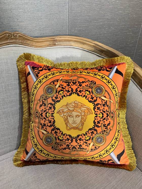 Versace Cushion 45X45cm (6)
