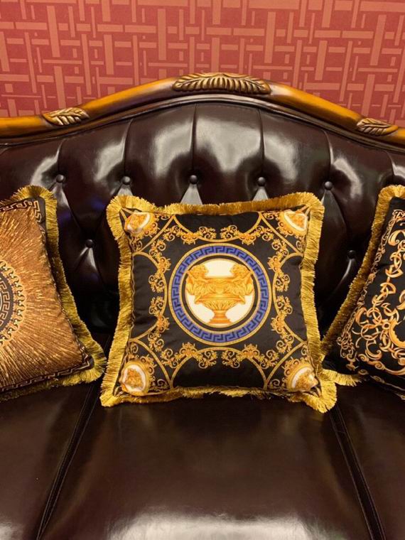 Versace Cushion 45X45cm (7)