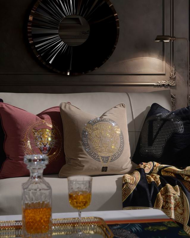 Versace Cushions 45X45cm (1)