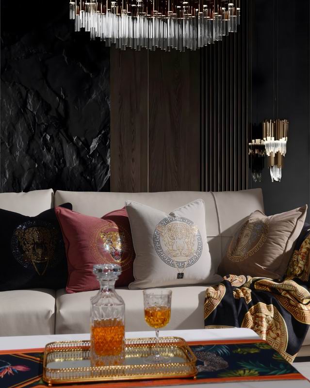 Versace Cushions 45X45cm (2)