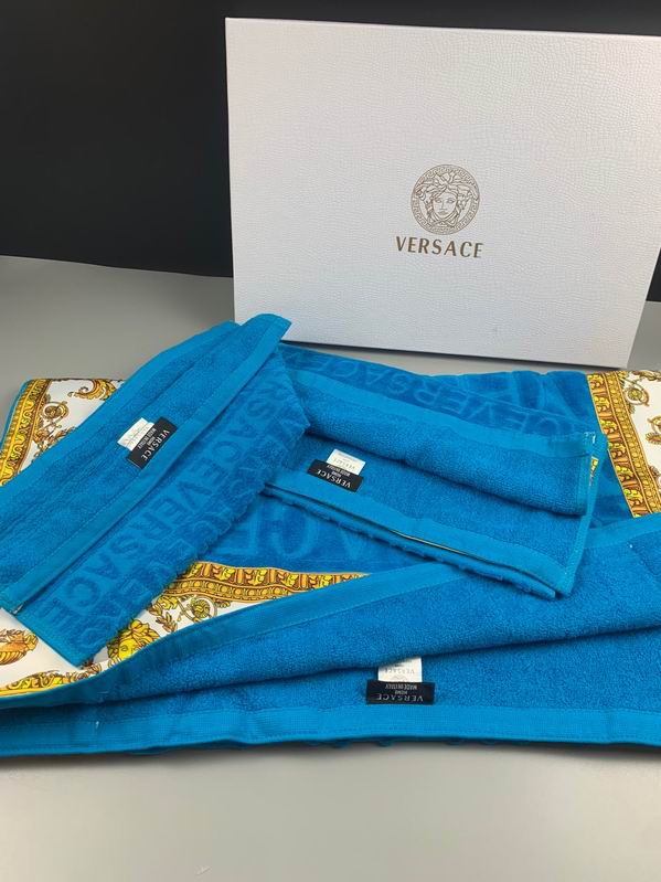 Versace Towel   (12)