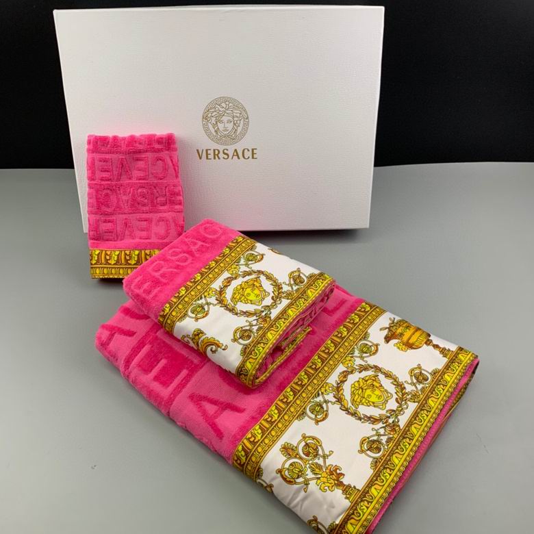 Versace Towel   (14)