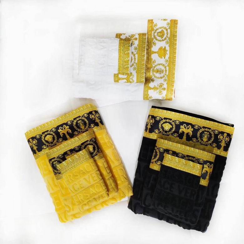 Versace Towel   (2)