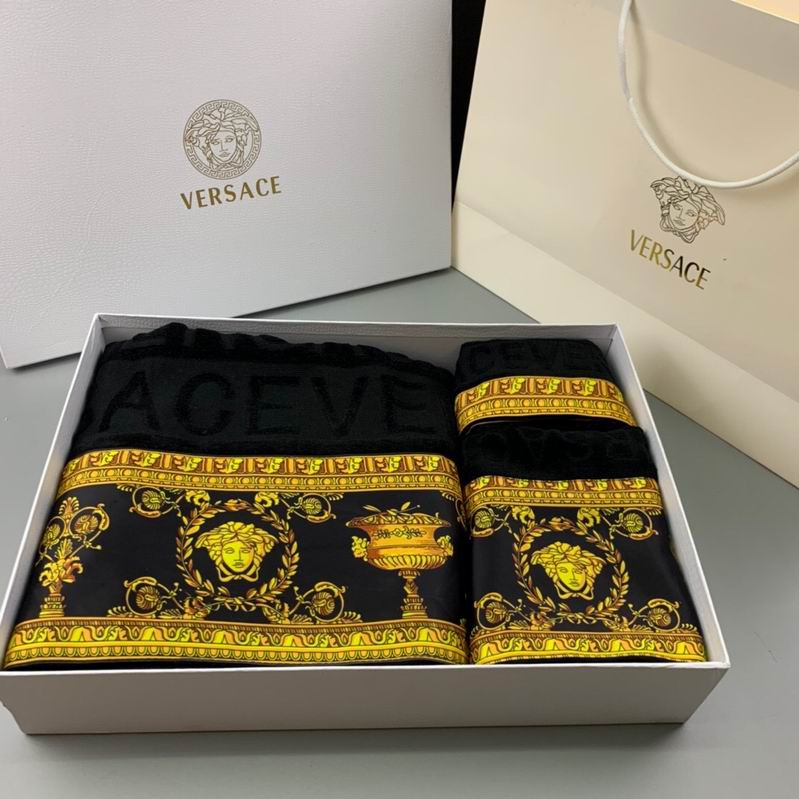 Versace Towel   (23)