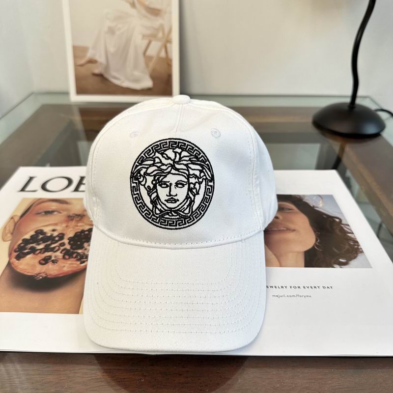 Versace cap dx (635)