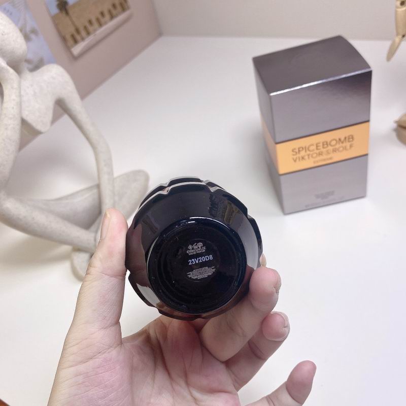 Viktor  Rolf man 90ml  (4)