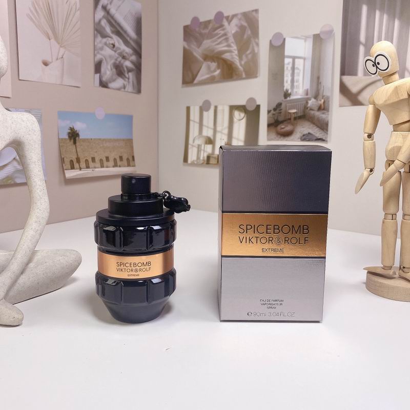 Viktor  Rolf man 90ml  (6)