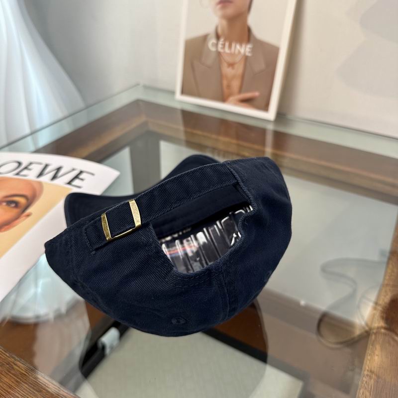 We11 Done cap dx (1655)