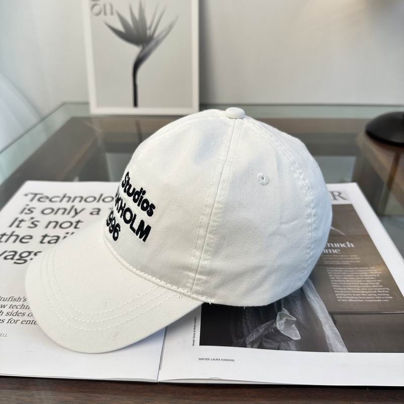 Acne cap dx (115)