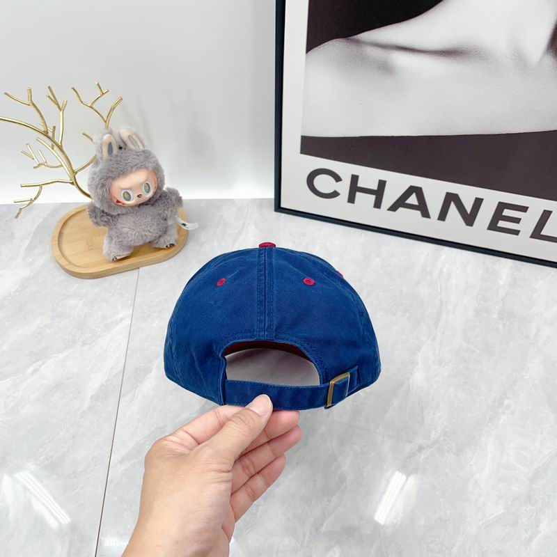 Balenciaga cap dx (1765)