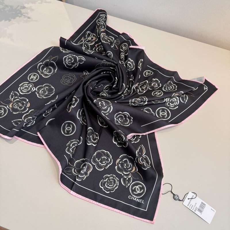 CHanel Silk Scarf 90X90cm E47 (2)