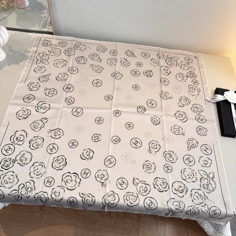 CHanel Silk Scarf 90X90cm E47 (26)