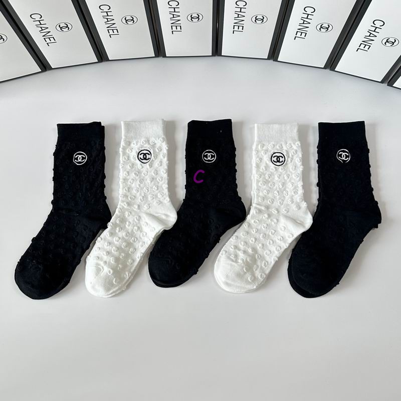 CHanel Socks (4)