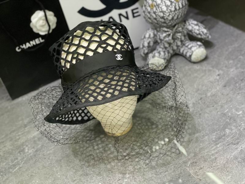 CHanel top hat dx (1942)