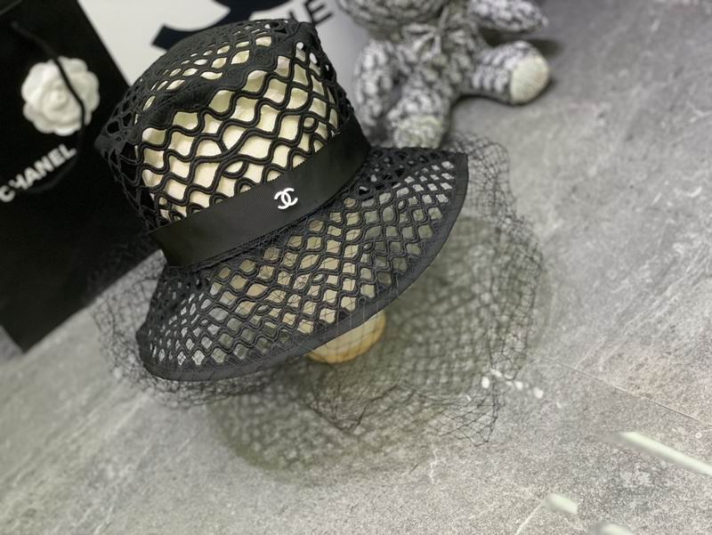 CHanel top hat dx (1944)