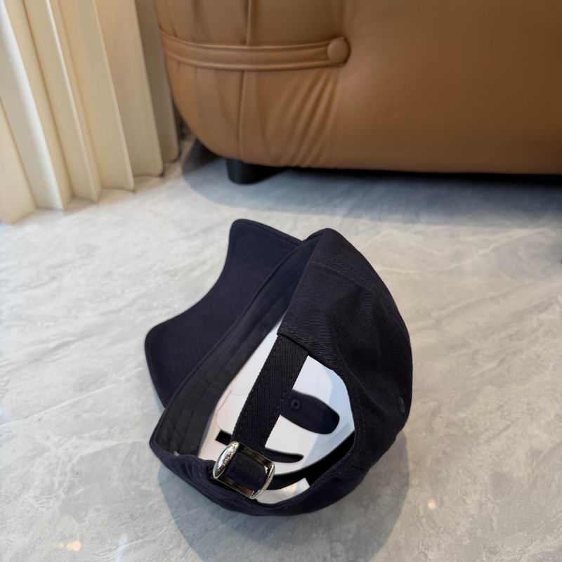 Celine cap dx (1660)