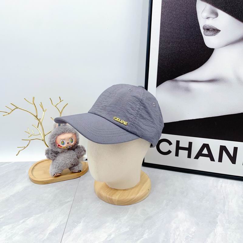 Celine cap dx (330)