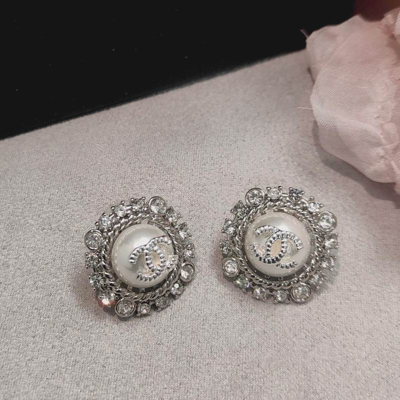 Chanel  Earring 03yxs24 (9)
