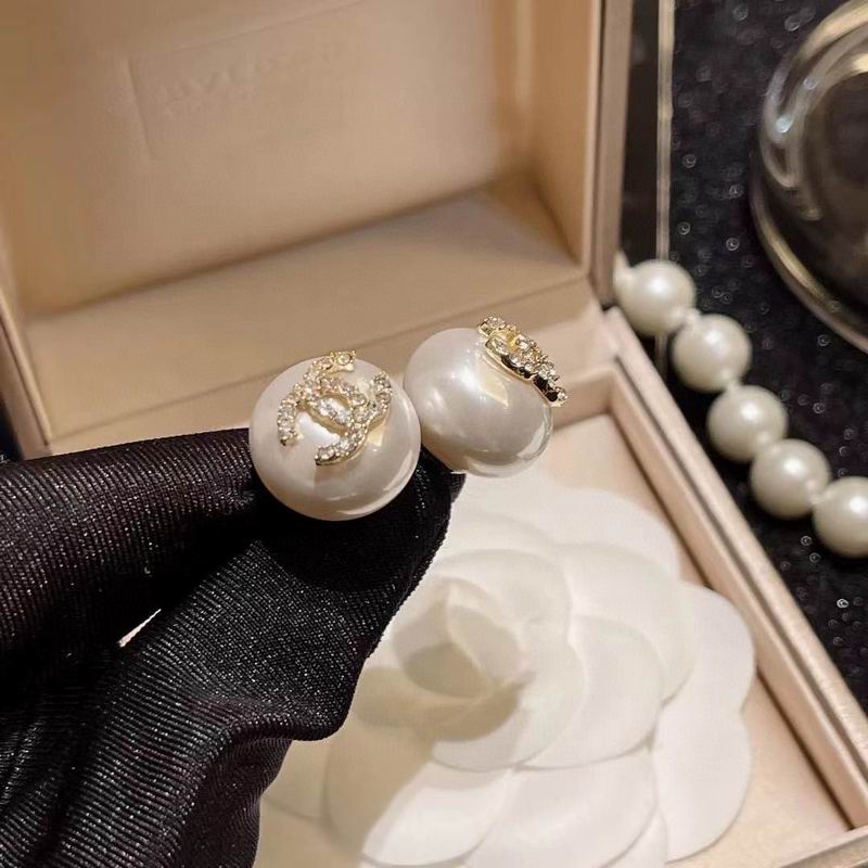 Chanel  Earring 03yxs25 (7)