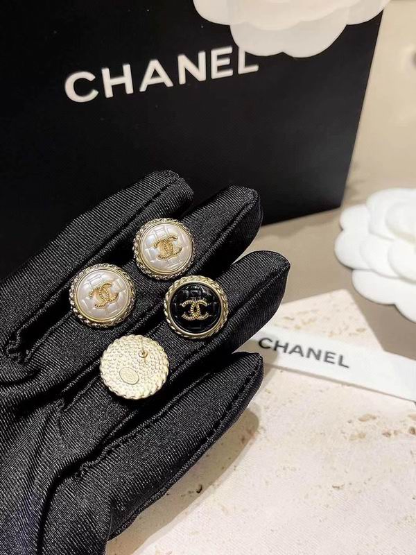 Chanel  Earring 03yxs42 (7)
