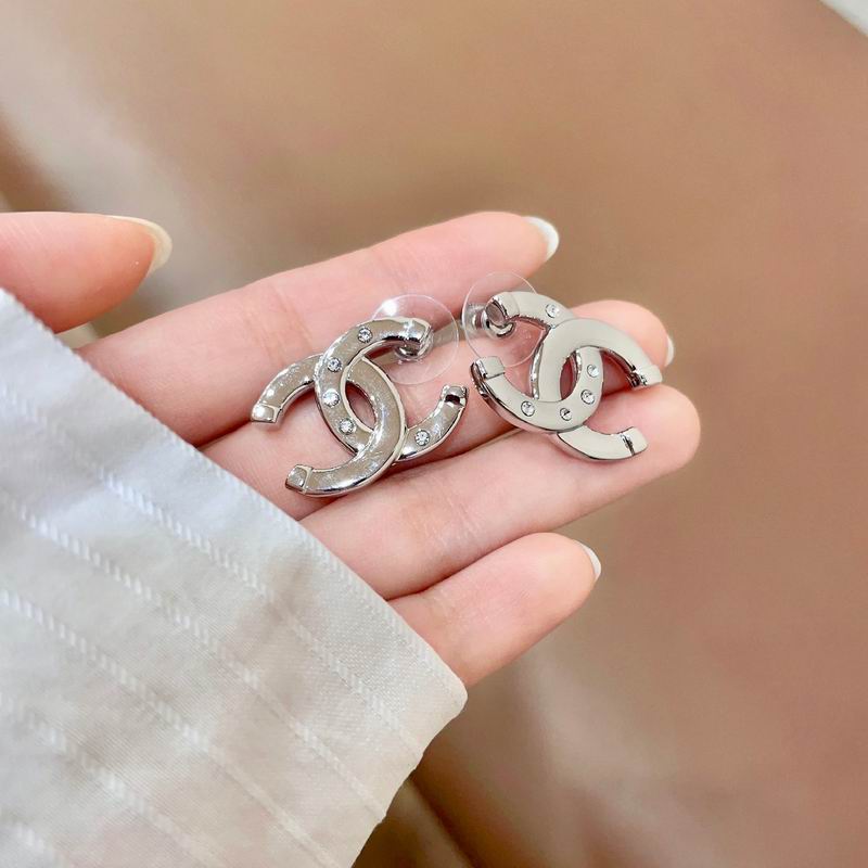 Chanel  Earring 03yxs47 (1)