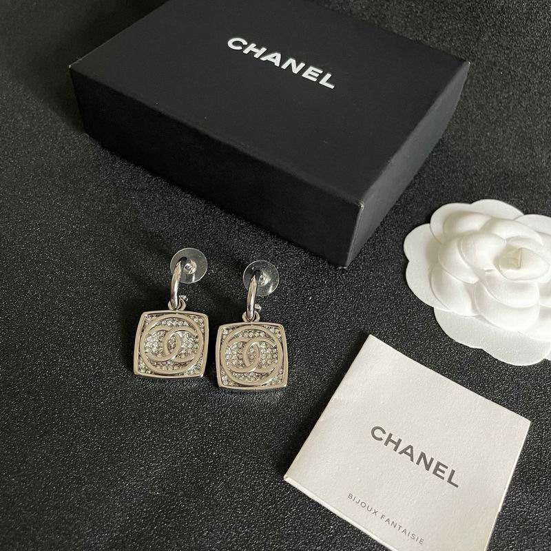 Chanel  Earring 03yxs475 (1)
