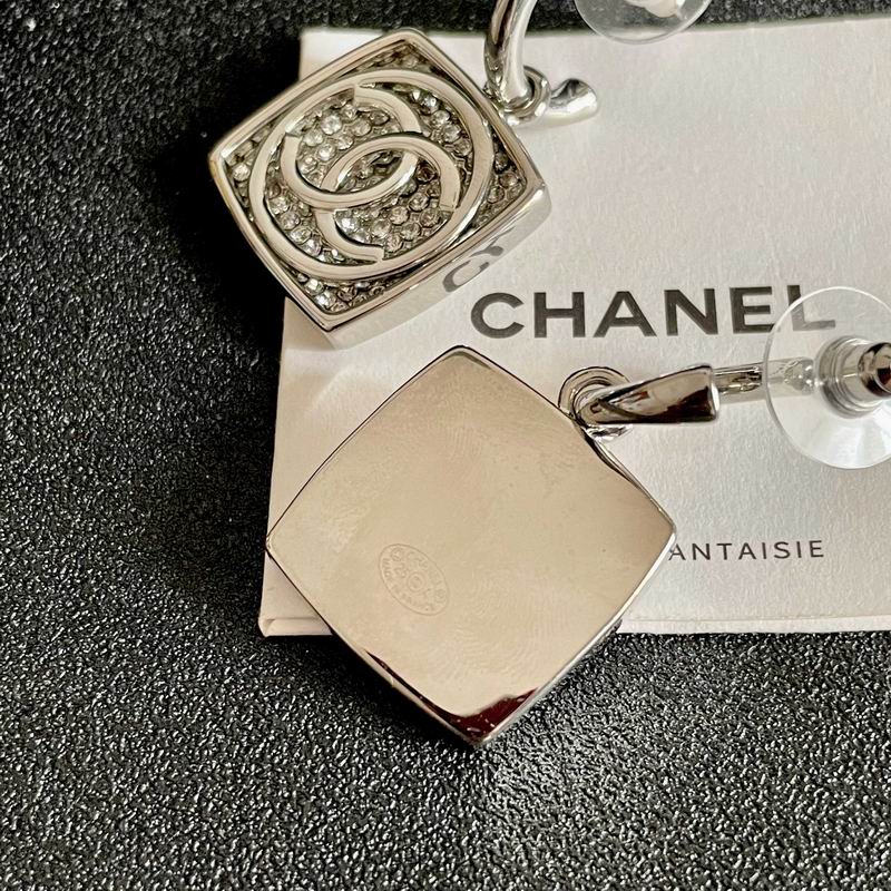 Chanel  Earring 03yxs475 (3)