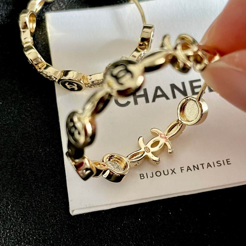 Chanel  Earring 03yxs512 (2)