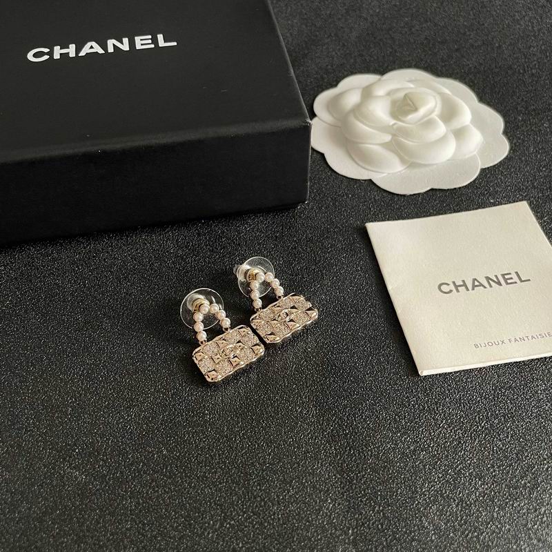 Chanel  Earring 03yxs570 (2)