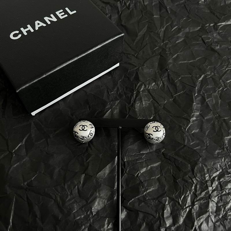 Chanel  Earring 03yxs621 (2)