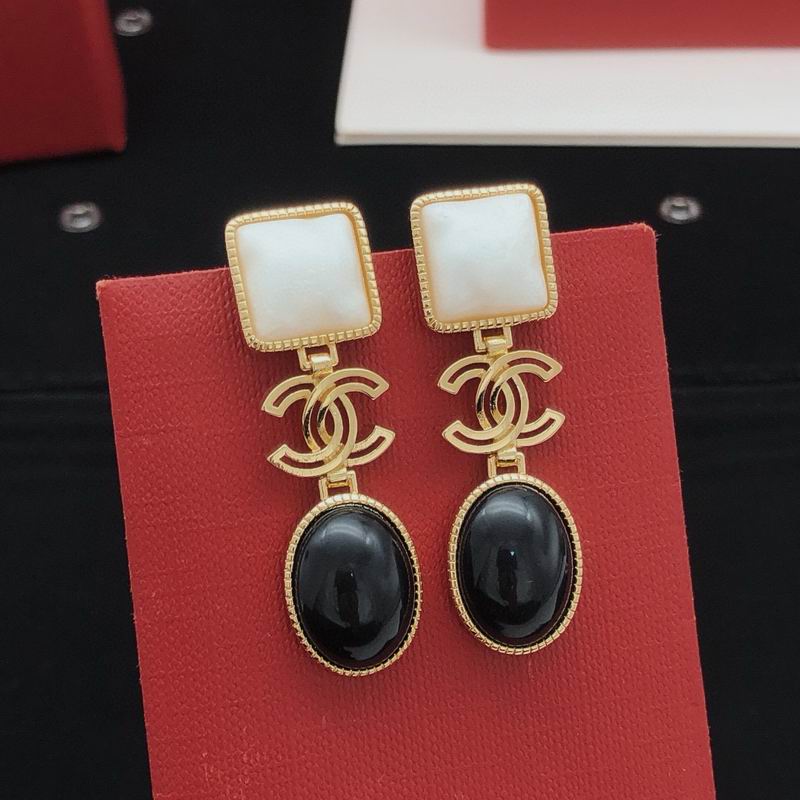 Chanel  Earring 03yxs643 (2)