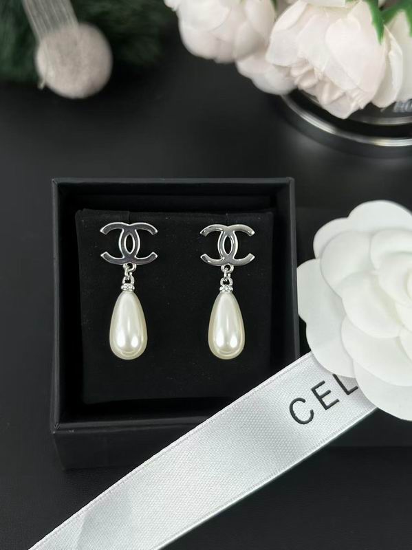 Chanel  Earring 03yxs656 (1)