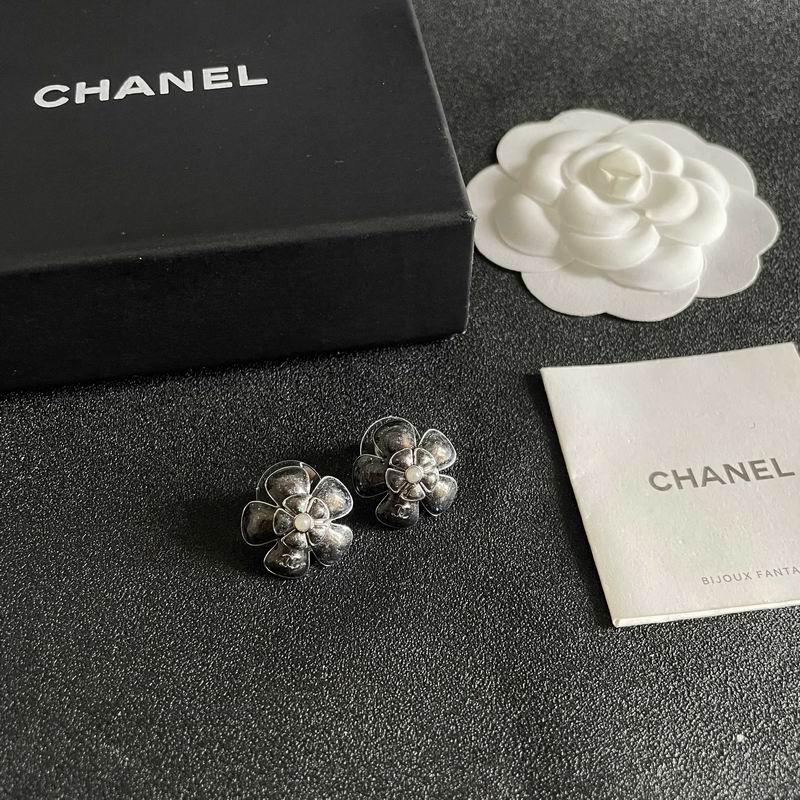 Chanel  Earring 03yxs670 (2)
