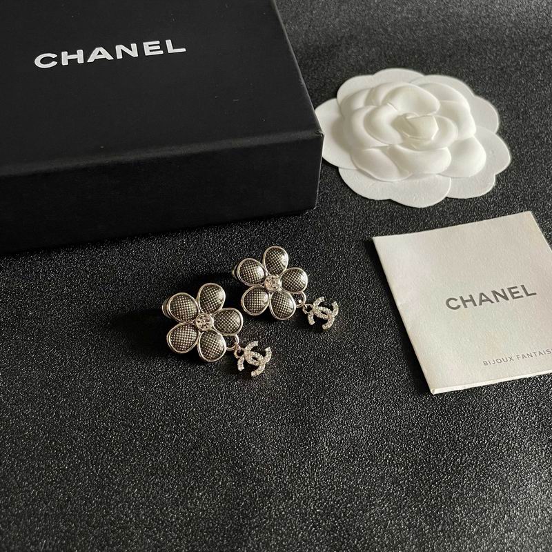 Chanel  Earring 04yxs62 (17)