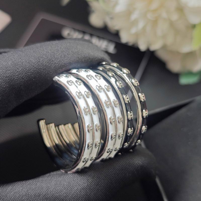 Chanel  Earring 04yxs80 (3)