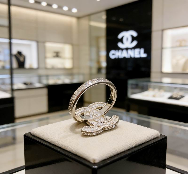 Chanel  Ring 03yxs17 (4)