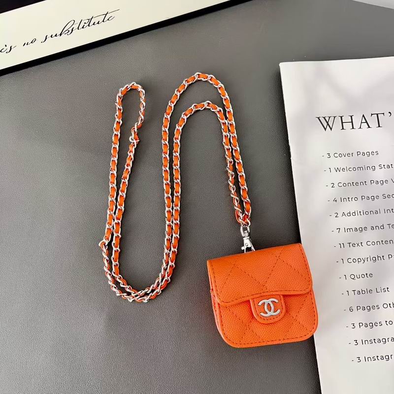 Chanel Airpods bag (10)