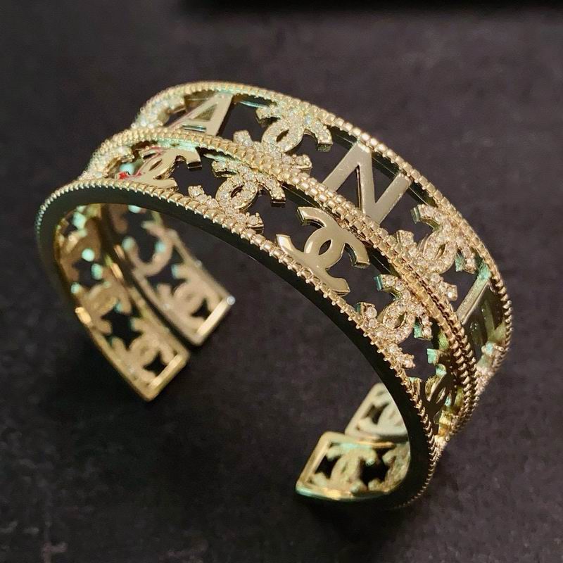 Chanel Bracelet 03yxs31 (1)