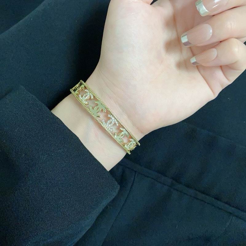 Chanel Bracelet 03yxs31 (2)
