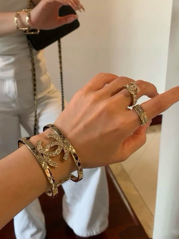 Chanel Bracelet 03yxs32 (8)
