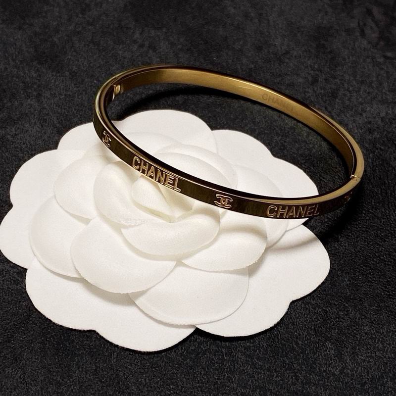 Chanel Bracelet 03yxs34 (6)