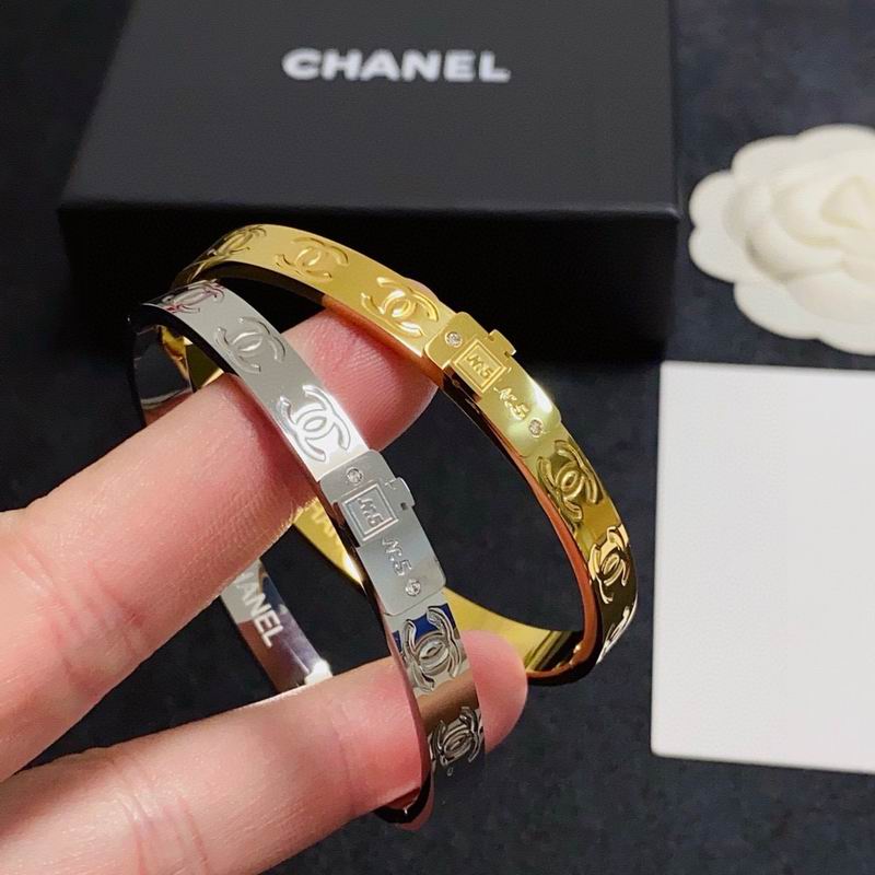 Chanel Bracelet 03yxs37 (6)
