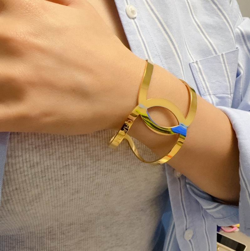Chanel Bracelet 03yxs38 (9)