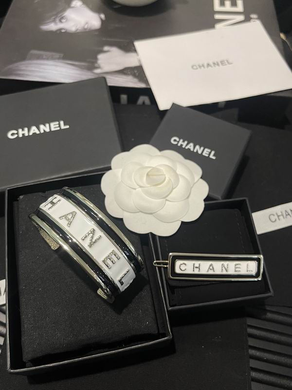 Chanel Bracelet 03yxs43 (1)