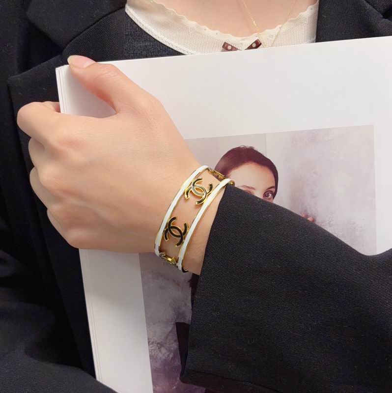 Chanel Bracelet 03yxs50 (8)