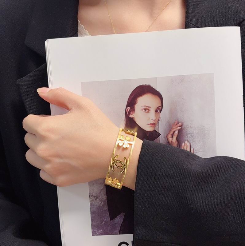 Chanel Bracelet 03yxs51 (8)