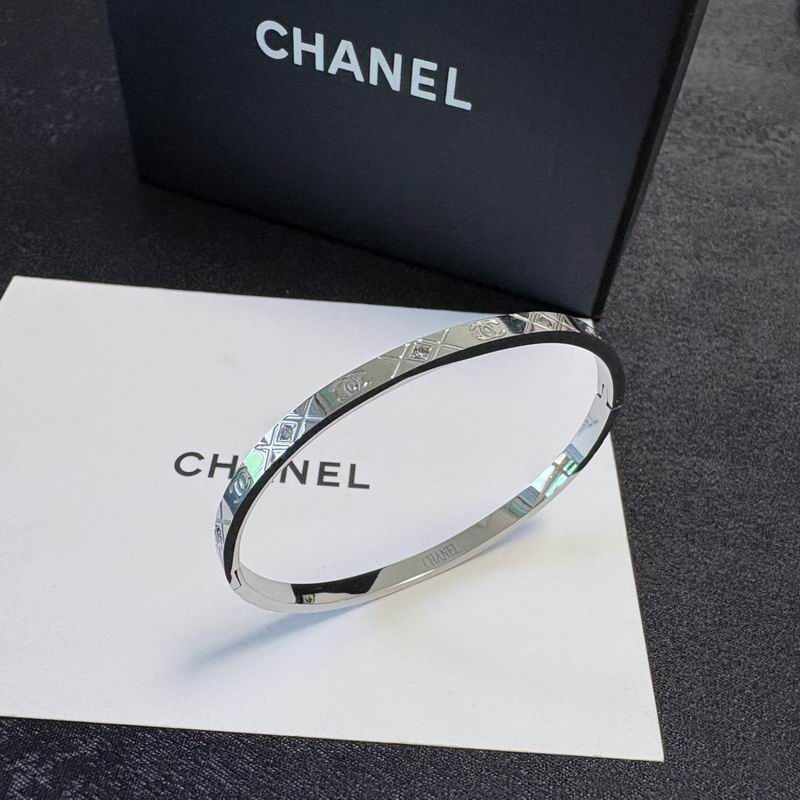 Chanel Bracelet 03yxs53 (3)